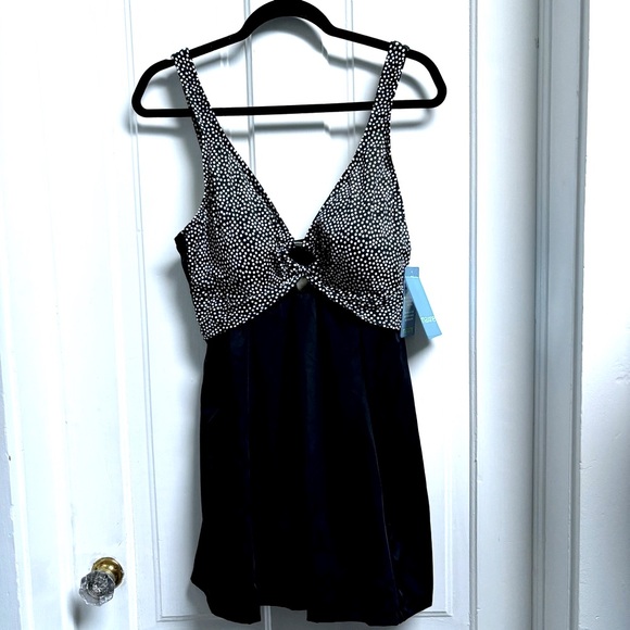 Maxine Swimdress New With Tags Vintage Dead Stock Black and White Print Size 16 - Picture 1 of 12